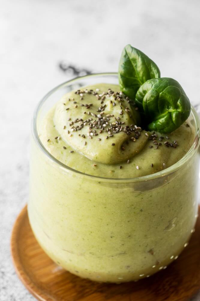 Ricetta chetogenica dolce: Mousse di avocado e lime
